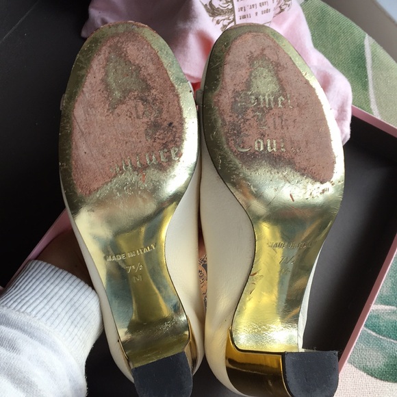 White Leather Juice Couture Pumps with Gold Buckle - Picture 6 of 7
